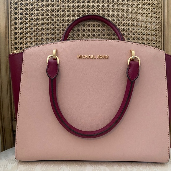 Handbag - Picture 8 of 8